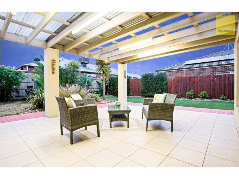 40 Pyrmont Terrace, Taylors Hill VIC 3037