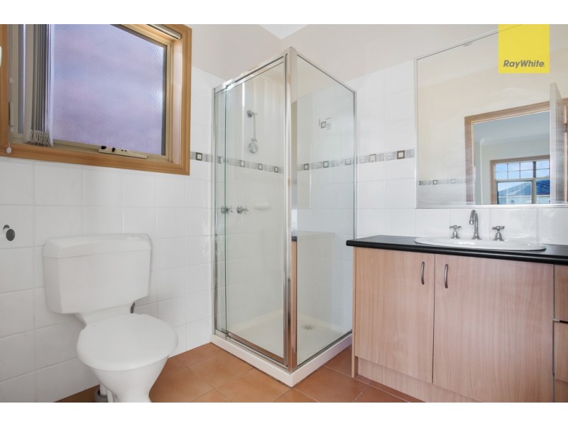 2/1 Marner Avenue, Hillside VIC 3037