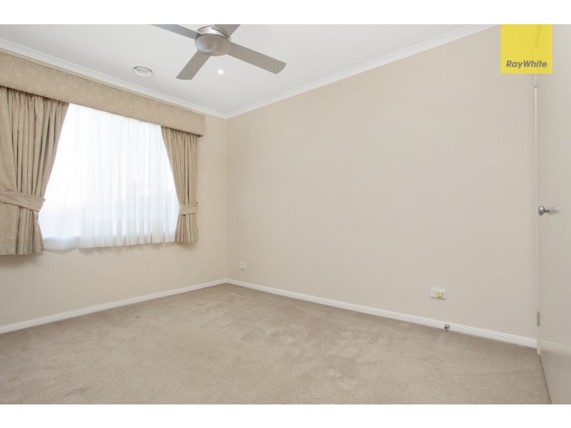 35 Perceval Crescent, Taylors Lakes VIC 3038