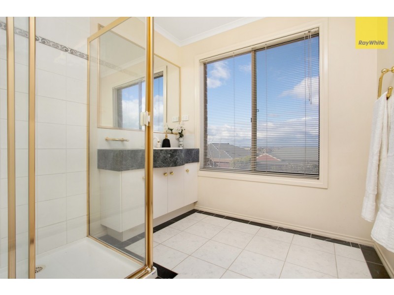 3 Bramshaw Crescent, Hillside VIC 3037