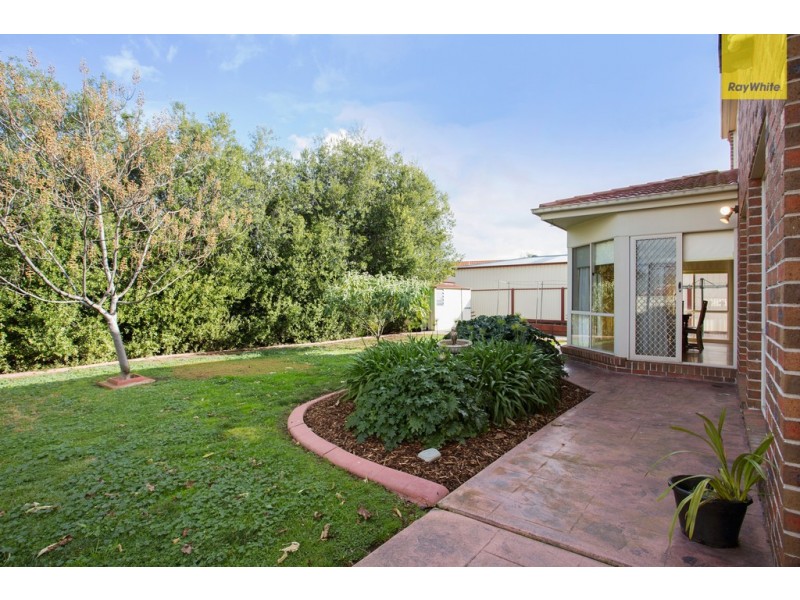 3 Bramshaw Crescent, Hillside VIC 3037