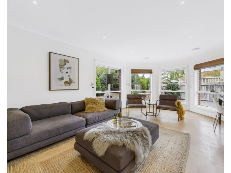 1 Pratt Close, Taylors Lakes VIC 3038