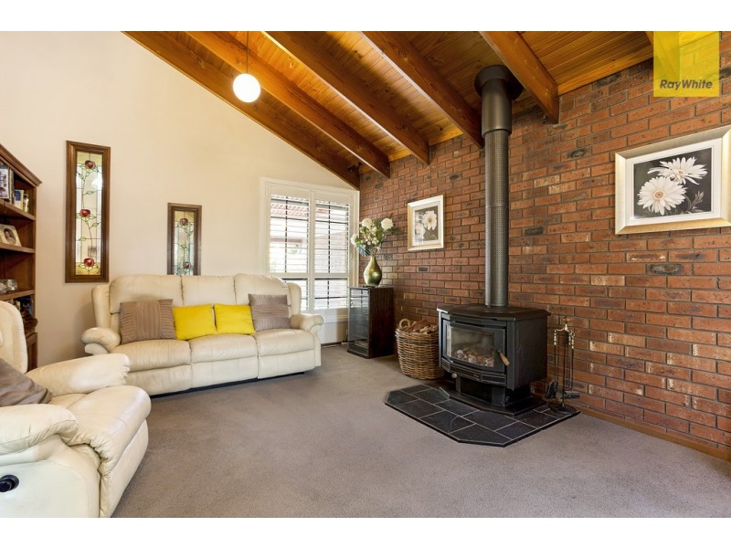 14 Ensign Grove, Taylors Lakes VIC 3038