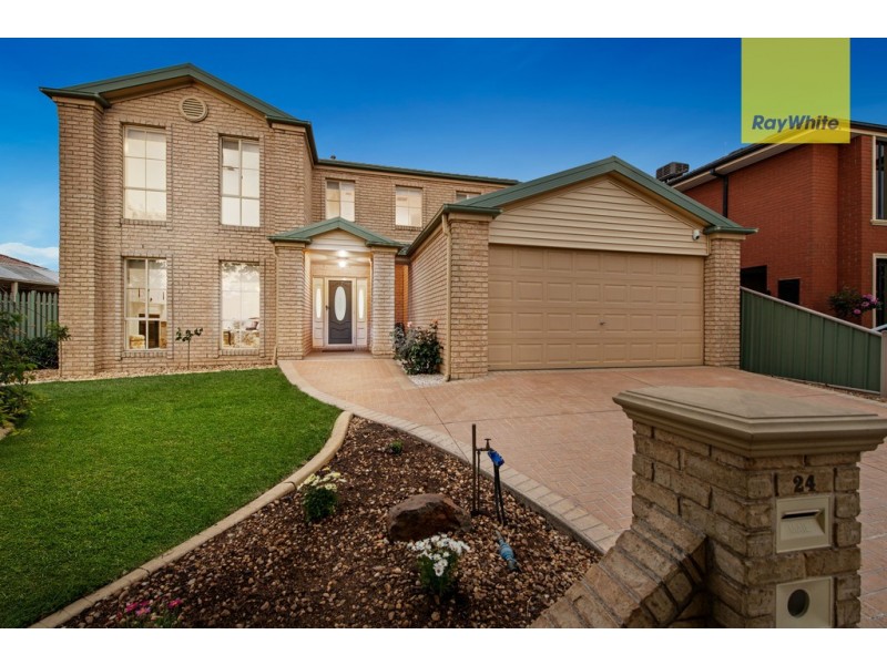 24 Hillcrest Drive, Hillside VIC 3037