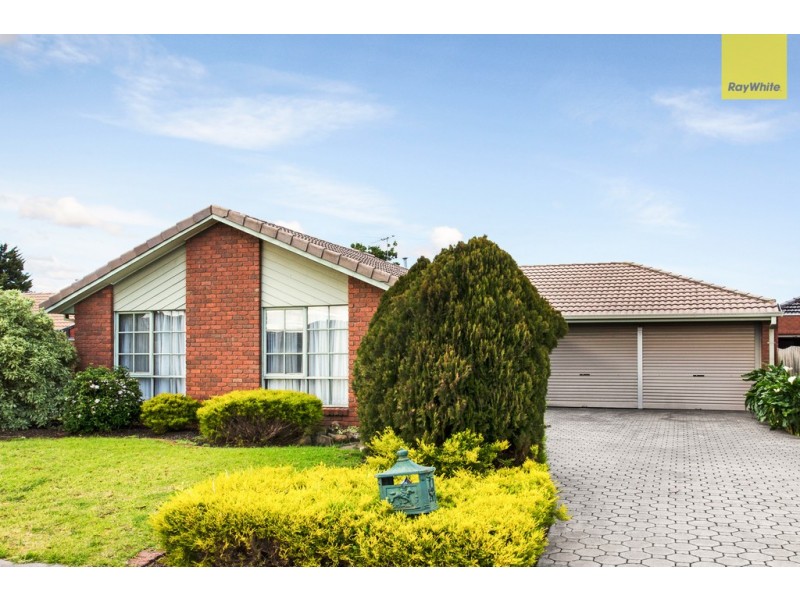 7 Ensign Grove, Taylors Lakes VIC 3038