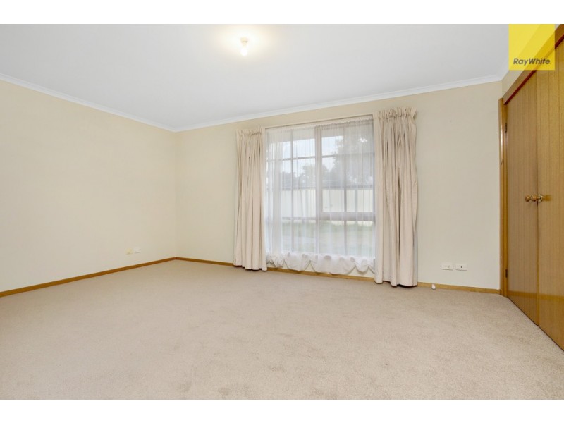 7 Ensign Grove, Taylors Lakes VIC 3038