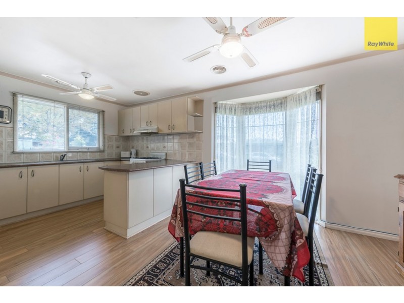 1 Pine Court, Kings Park VIC 3021