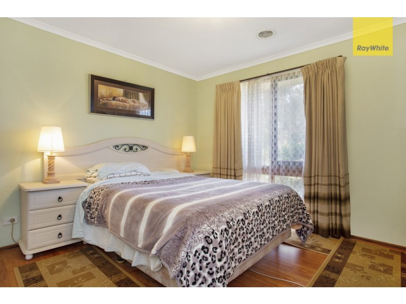 9 Young Court, Delahey VIC 3037
