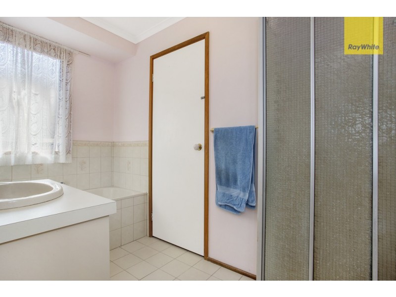9 Young Court, Delahey VIC 3037