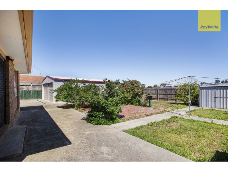 9 Young Court, Delahey VIC 3037