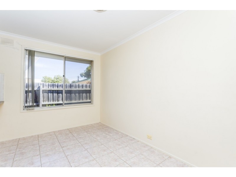 11 Calverton Road, Kealba VIC 3021