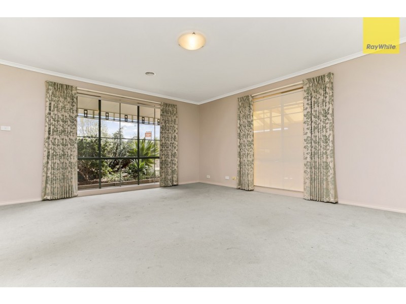 38 Royal Crescent, Hillside VIC 3037