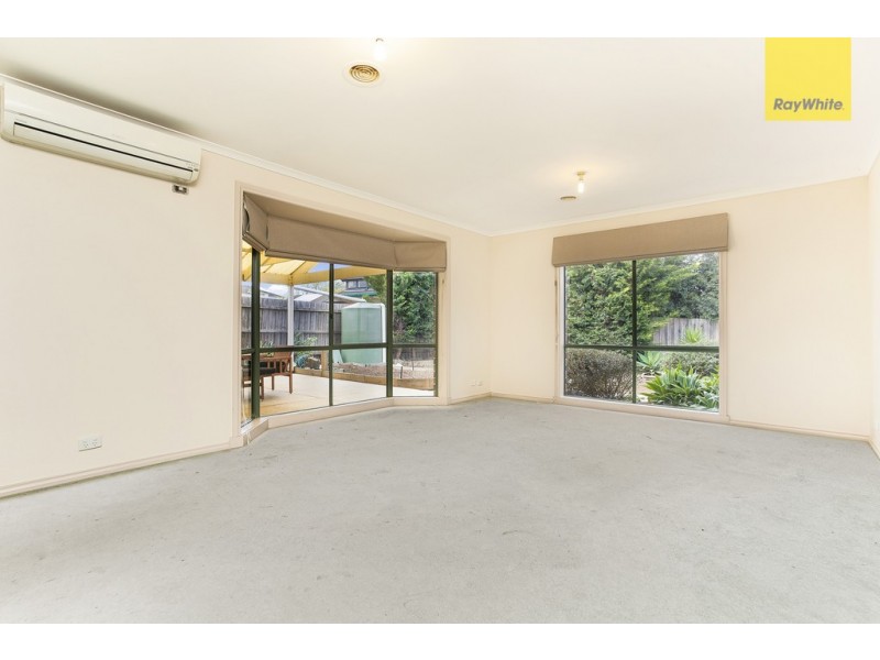 38 Royal Crescent, Hillside VIC 3037