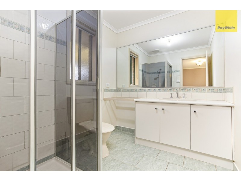 38 Royal Crescent, Hillside VIC 3037