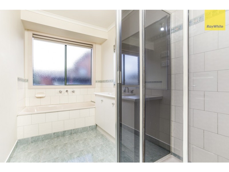 38 Royal Crescent, Hillside VIC 3037