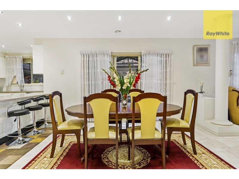 6 Pitt Street, Taylors Hill VIC 3037