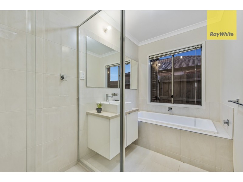 40 Hardware Lane, Taylors Hill VIC 3037