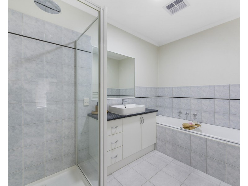 21/101-105 Pecks Road, Sydenham VIC 3037