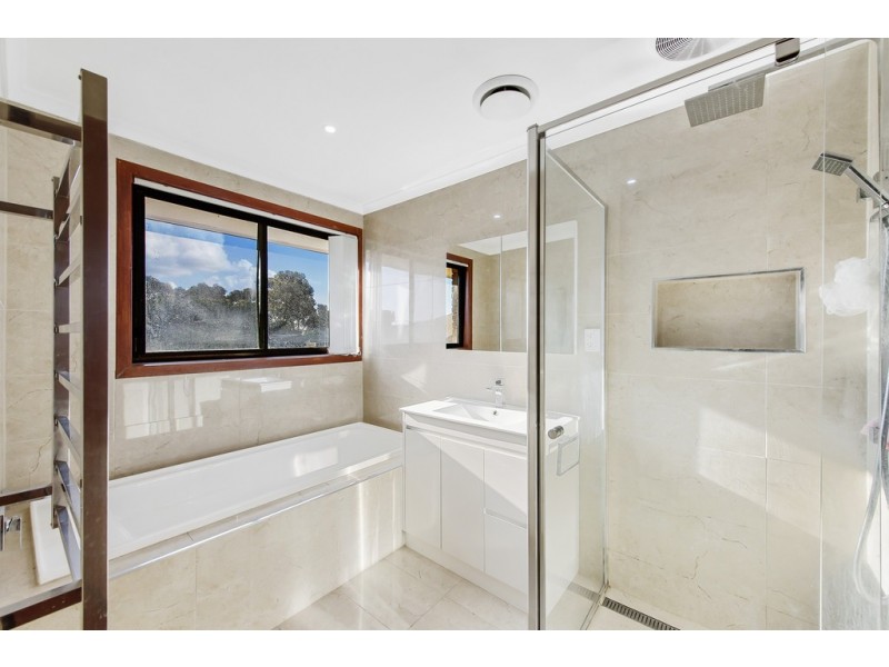 12 Willandra Court, Taylors Lakes VIC 3038