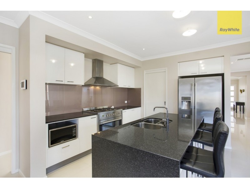 61 Cloverdale Road, Tarneit VIC 3029