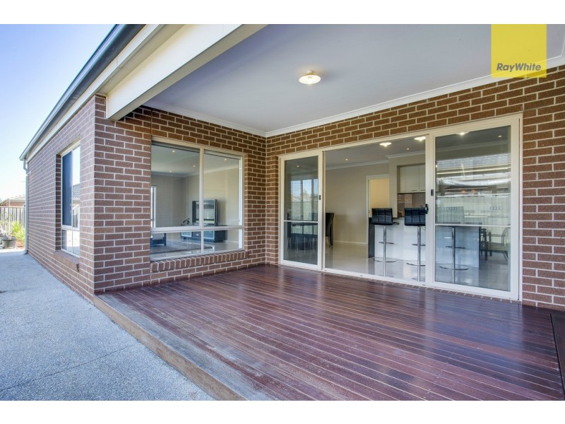 61 Cloverdale Road, Tarneit VIC 3029