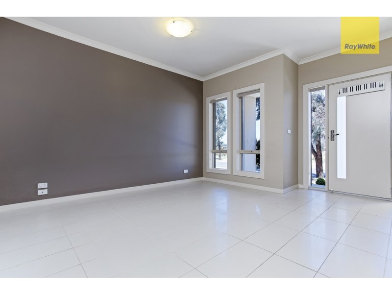 62 College Street, Caroline Springs VIC 3023