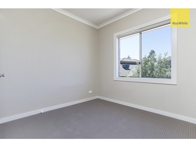 62 College Street, Caroline Springs VIC 3023