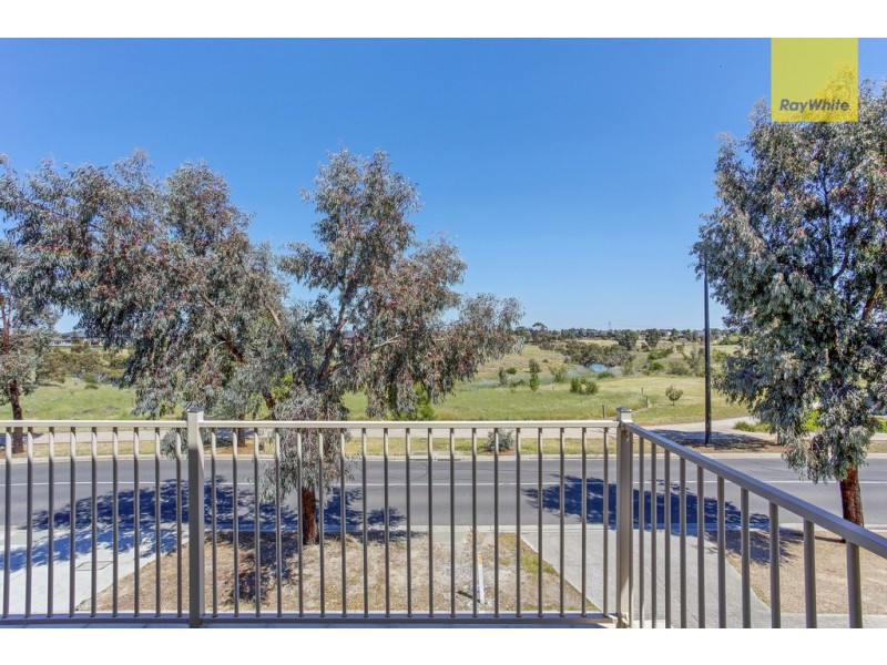 62 College Street, Caroline Springs VIC 3023