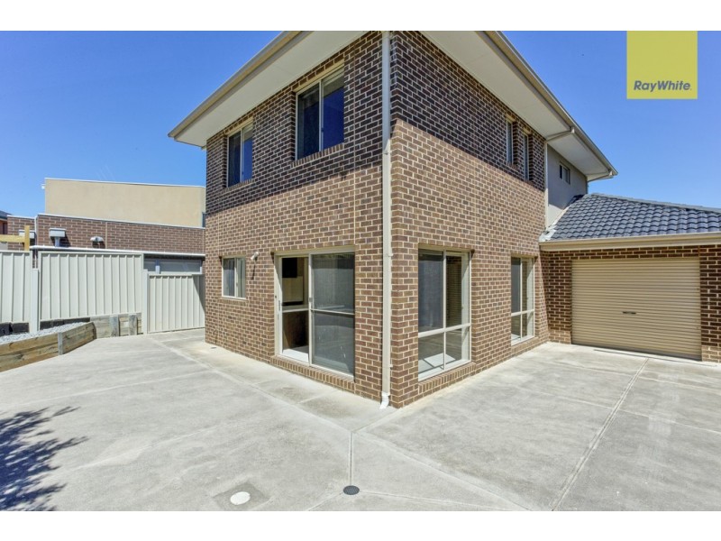 62 College Street, Caroline Springs VIC 3023