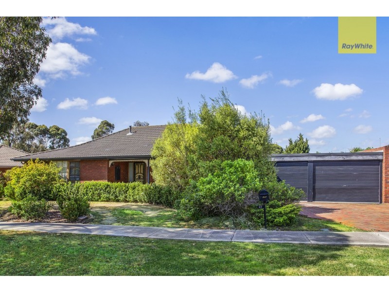 47 Angourie Crescent, Taylors Lakes VIC 3038