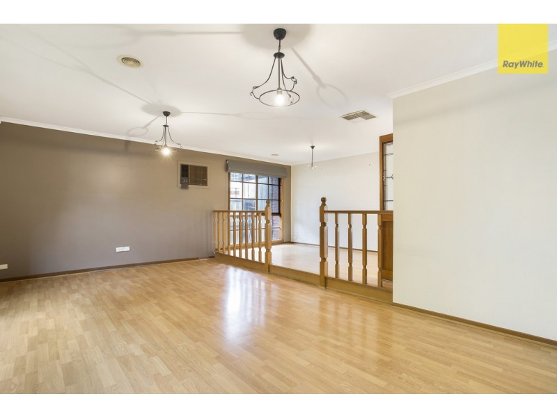 47 Angourie Crescent, Taylors Lakes VIC 3038