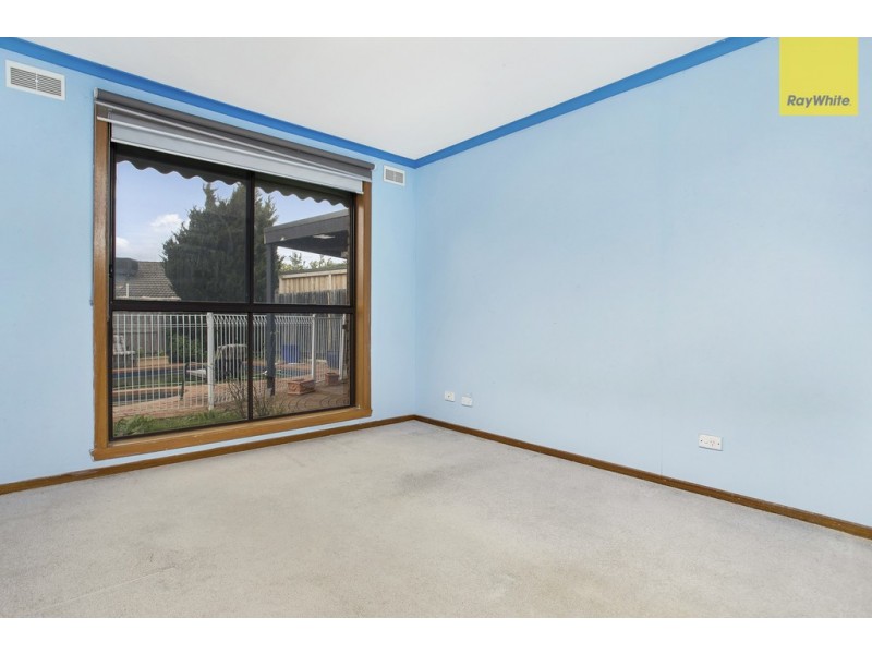 47 Angourie Crescent, Taylors Lakes VIC 3038