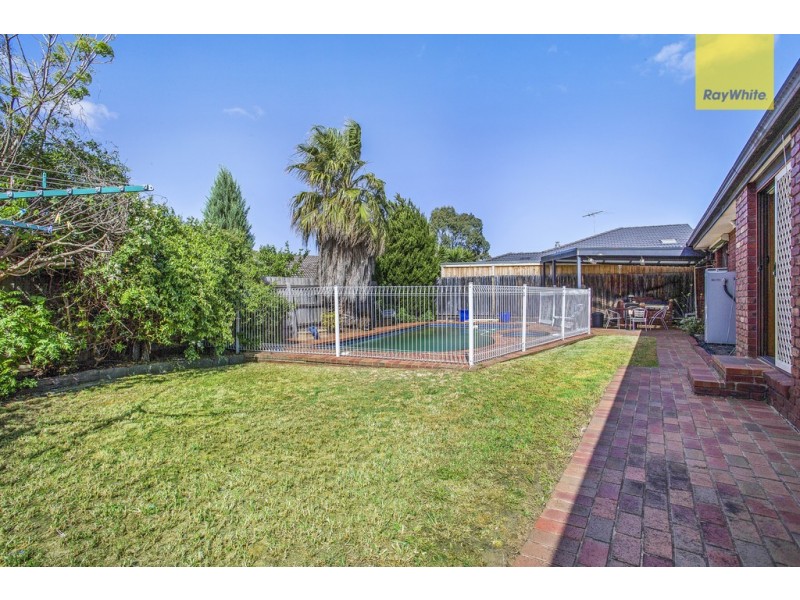 47 Angourie Crescent, Taylors Lakes VIC 3038