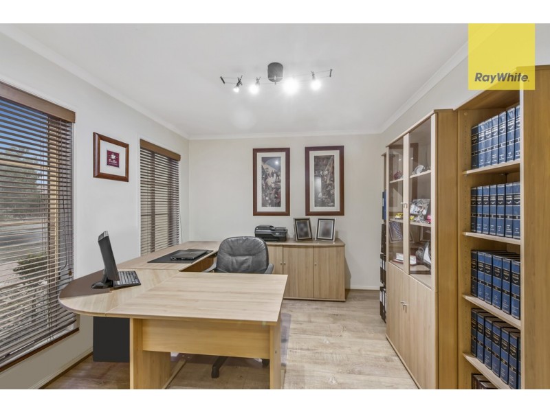 5 Treasury Place, Taylors Hill VIC 3037
