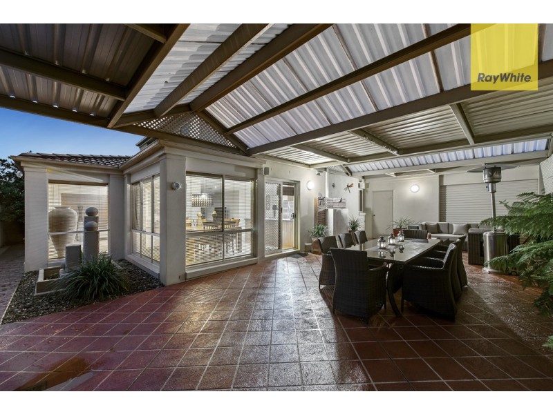 5 Treasury Place, Taylors Hill VIC 3037