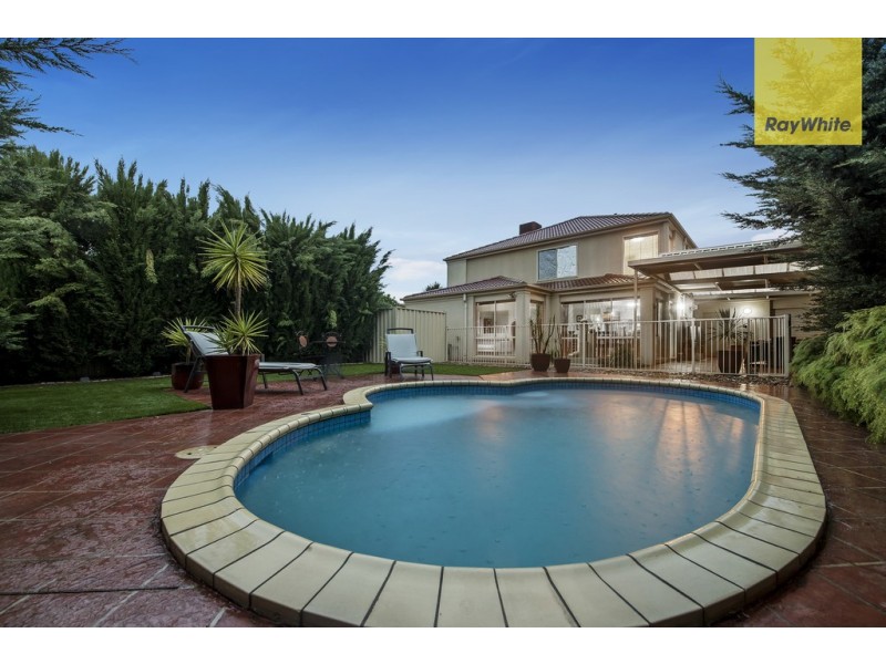 5 Treasury Place, Taylors Hill VIC 3037