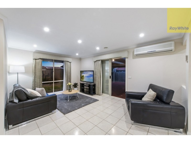 4 Charles Court, Sydenham VIC 3037