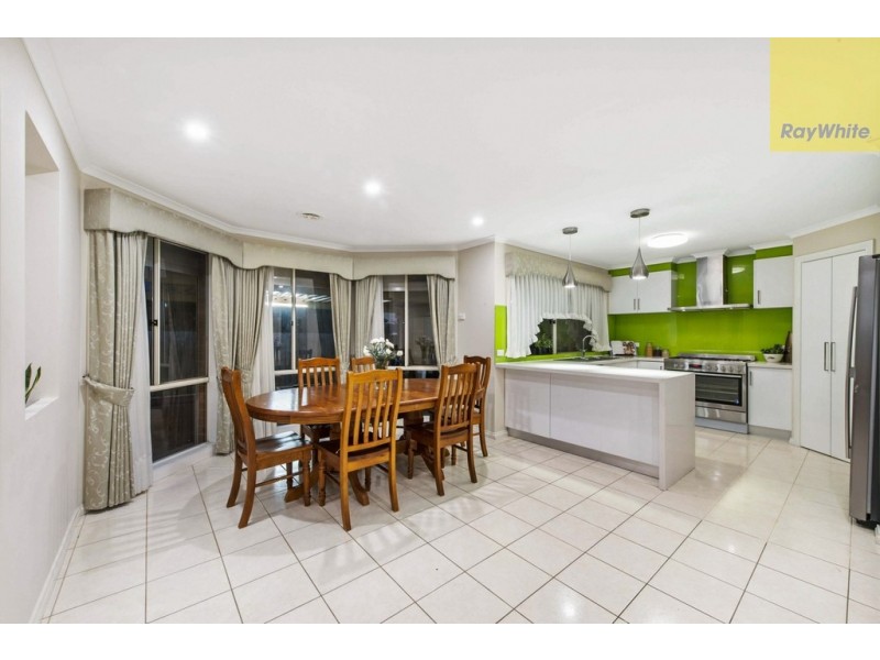 4 Charles Court, Sydenham VIC 3037