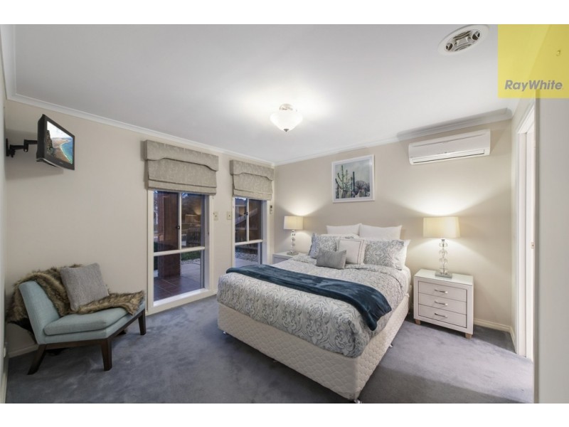 4 Charles Court, Sydenham VIC 3037