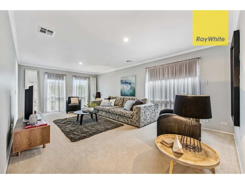 12 Trindall Place, Taylors Lakes VIC 3038