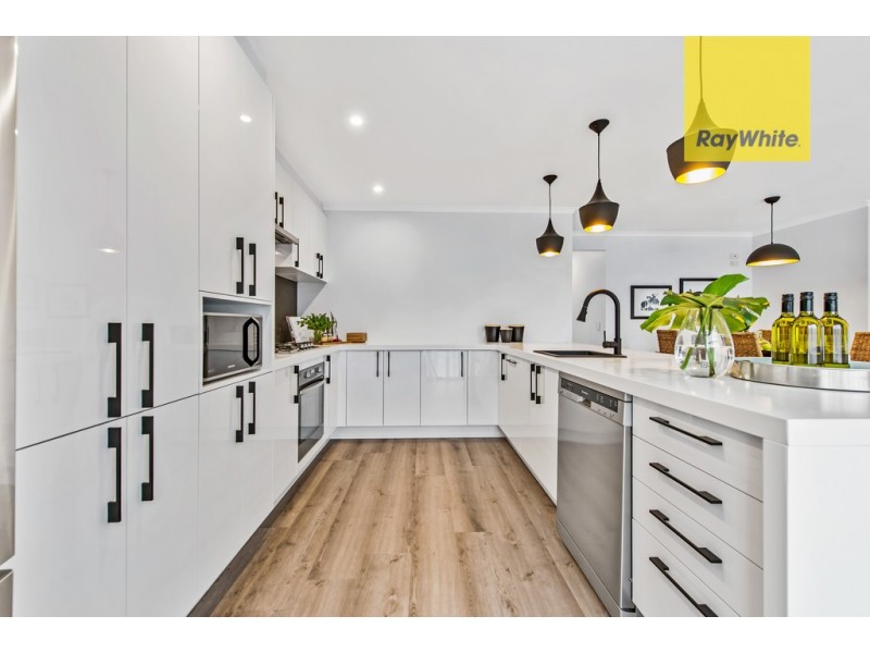 12 Trindall Place, Taylors Lakes VIC 3038