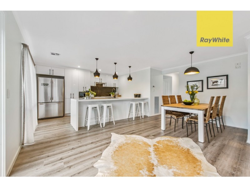 12 Trindall Place, Taylors Lakes VIC 3038