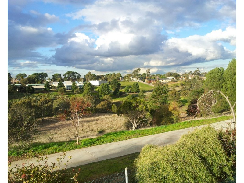 103 Burrowye Crescent, Keilor VIC 3036