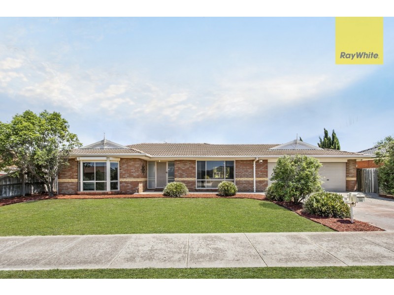 11 Ruben Drive, Sydenham VIC 3037