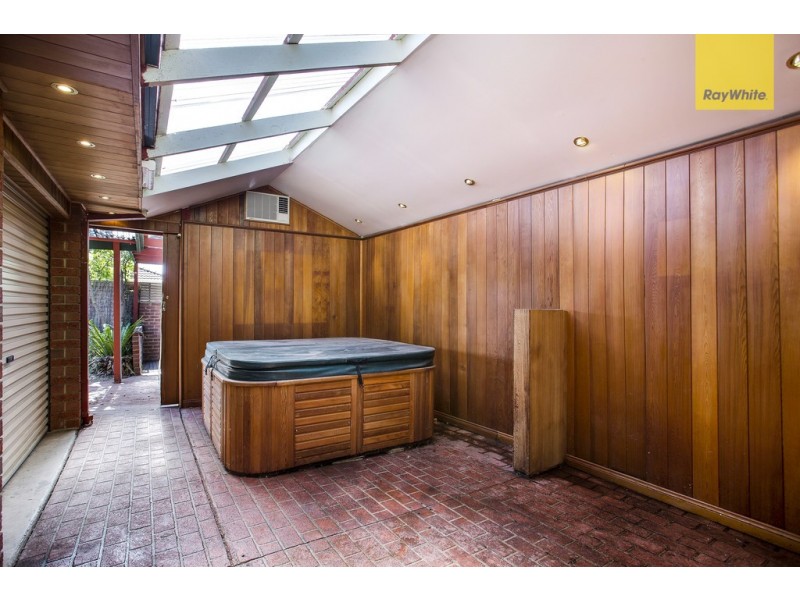 1 Sambuco Court, Sydenham VIC 3037