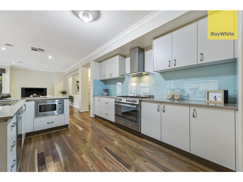 31 Balmain Circuit, Taylors Hill VIC 3037