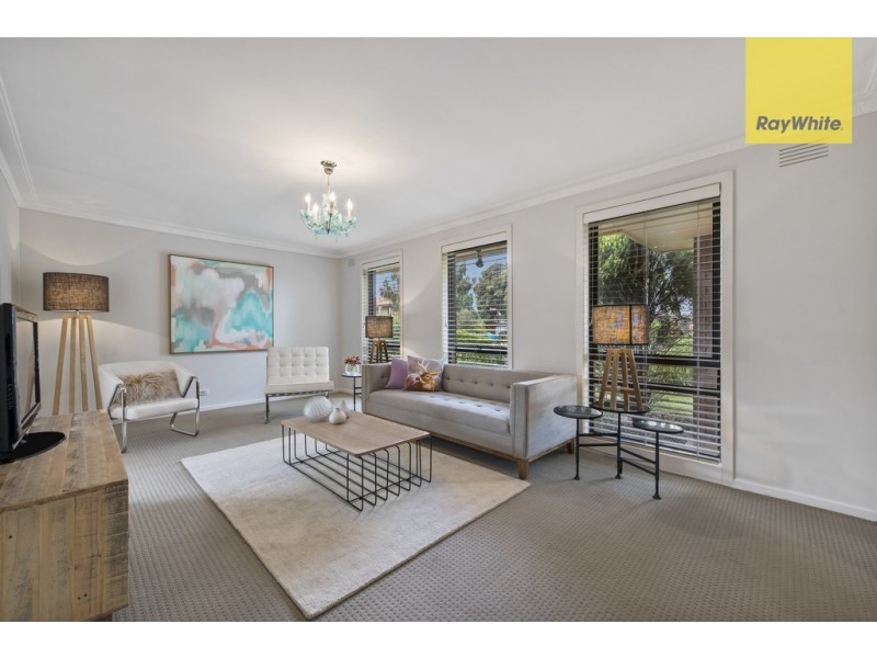 16 Grimes Avenue, Taylors Lakes VIC 3038