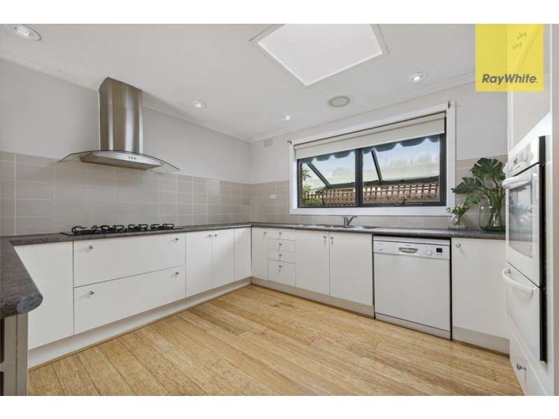 16 Grimes Avenue, Taylors Lakes VIC 3038