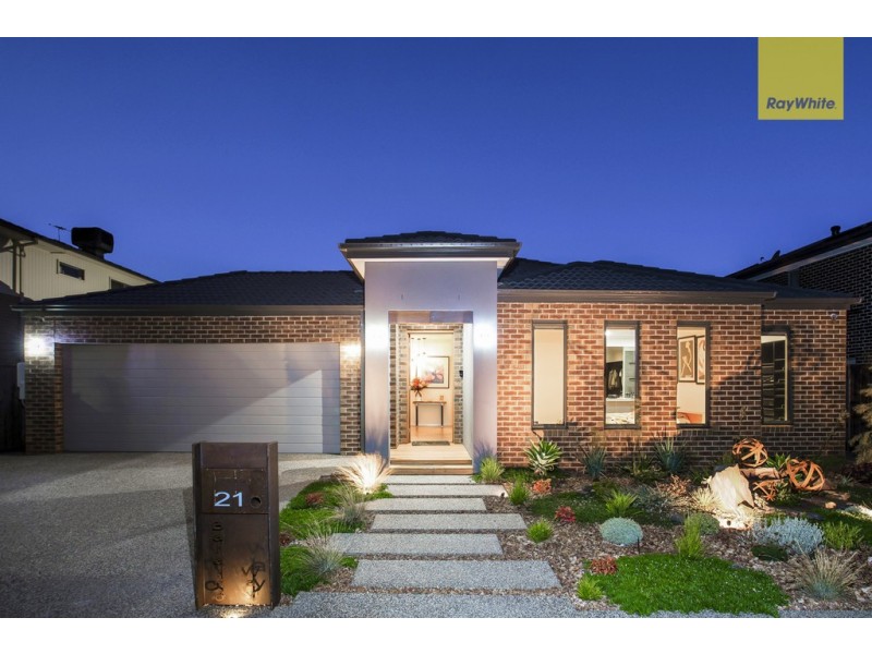 21 Balerno Way, Taylors Hill VIC 3037