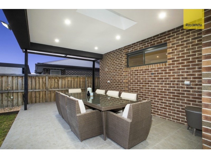 21 Balerno Way, Taylors Hill VIC 3037